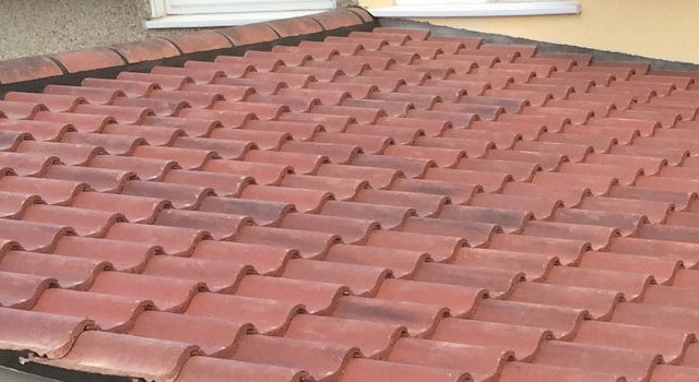 Traditional Roof Tiling